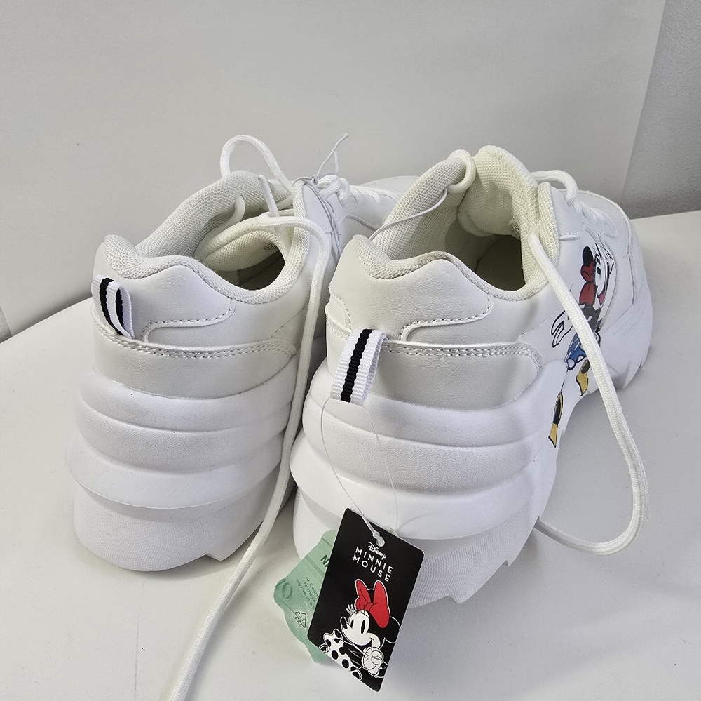 Size 10 - Disney Minnie Mouse and Mickey Mouse White Shoes - Picture 13 of 15